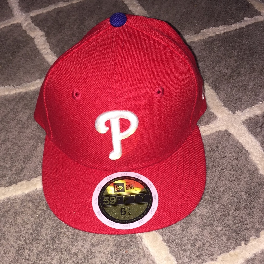 Youth Phillies hat. Never worn. Brand new!